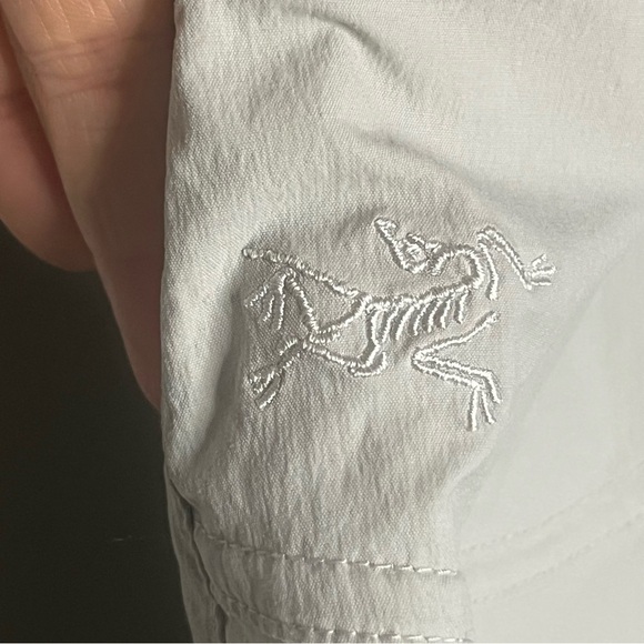 Arc’teryx Outdoor Shorts Women 8 Gray Nylon Bermuda Chino Hiking Stretch Logo - Picture 4 of 9